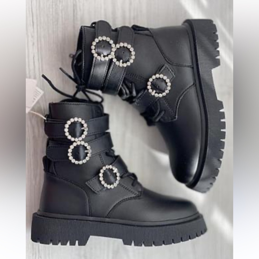 🌷 Zara Ankle Boots with Jewels - NEW 🌷